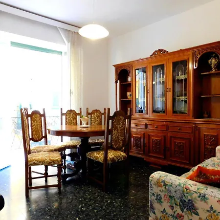 Trilocale Vicino Stazione, Apartment *