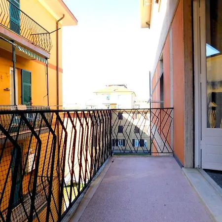 Trilocale Vicino Stazione, Apartment Levanto