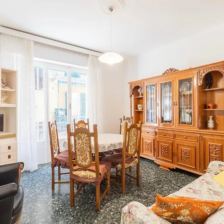 Trilocale Vicino Stazione, Daire Levanto