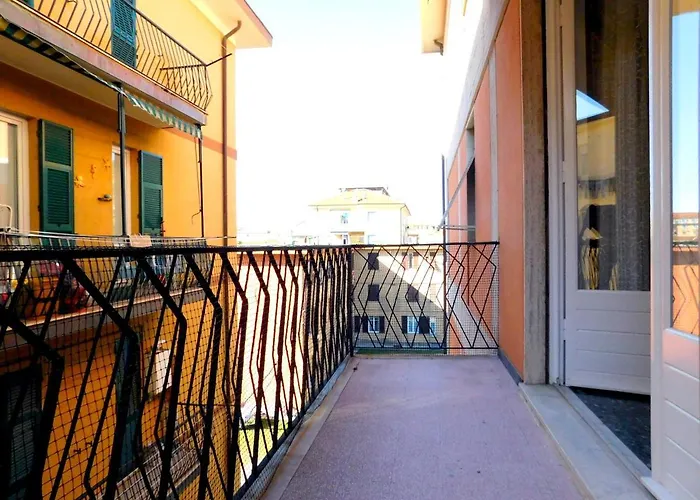 Trilocale Vicino Stazione, Apartment Levanto